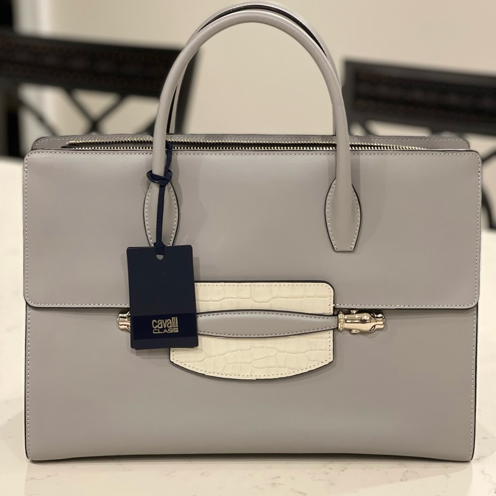 New! ⭐️👜 Roberto Cavalli Class leather handbag 🔥